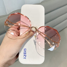 Load image into Gallery viewer, Fashion Sunglasses Women