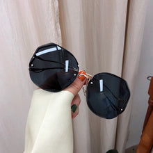 Load image into Gallery viewer, Fashion Sunglasses Women