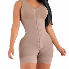 Load image into Gallery viewer, Woman Flat Stomach
